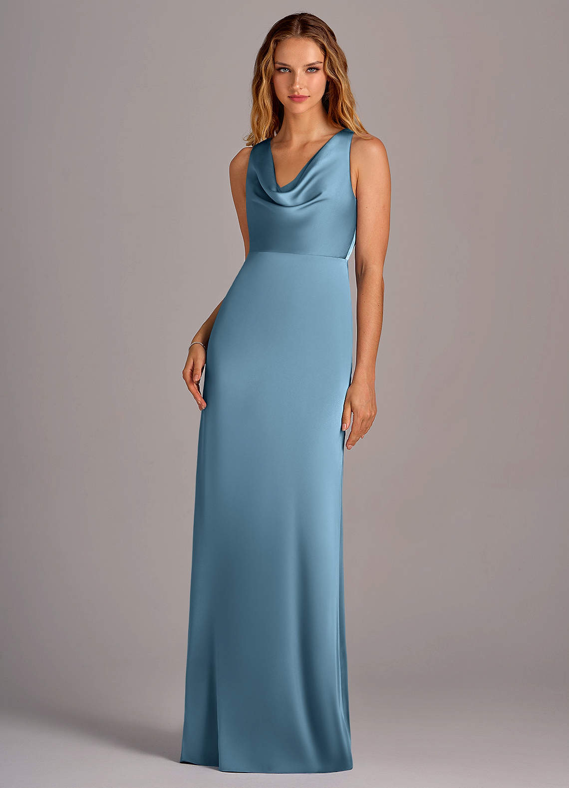 Azazie Wrenlee Vestidos de damas de honor Vestido de Azul Acero de Satén Elástico de Corte en A image1