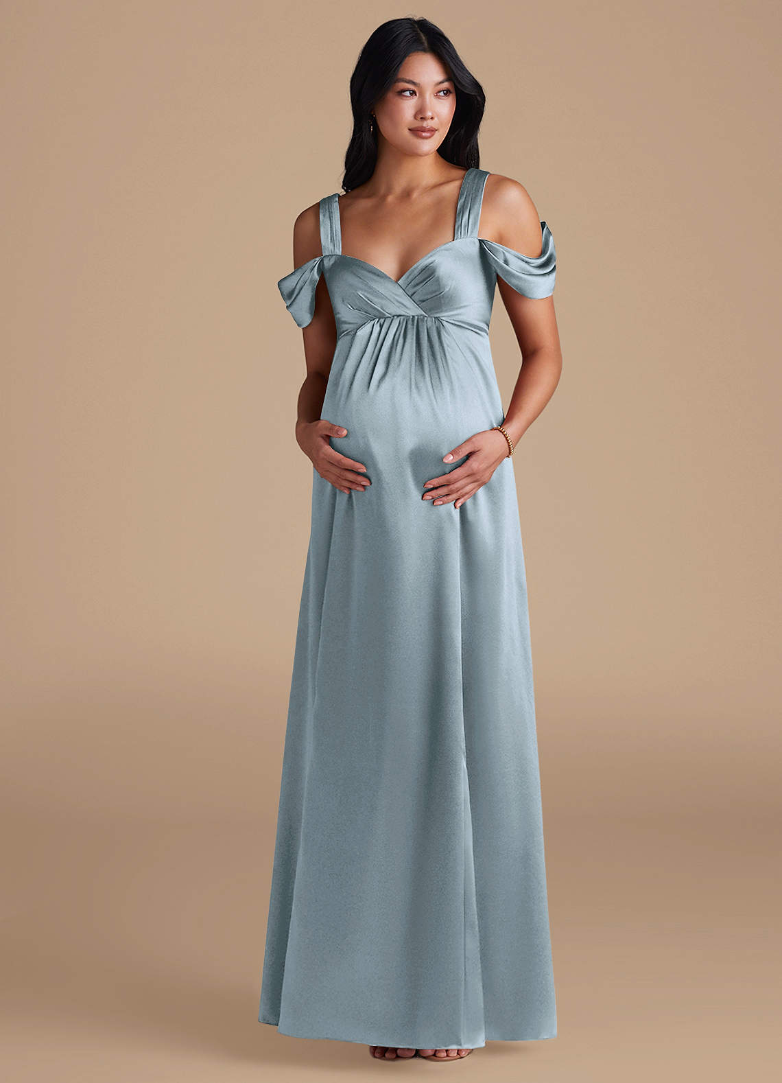 Azazie Rhea vestidos de dama de honor de maternidad Vestido de Corte En A Plisado Hasta el suelo Satén Metálico image5