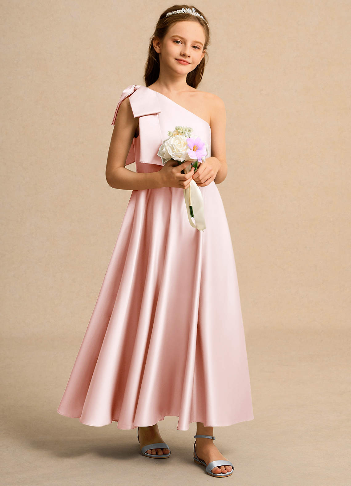 Azazie Guppy Junior Formal vestidos de niña de las flores Vestido de Rosa Rubor de Satin Mate de Corte En A con Hombro unilateral image1