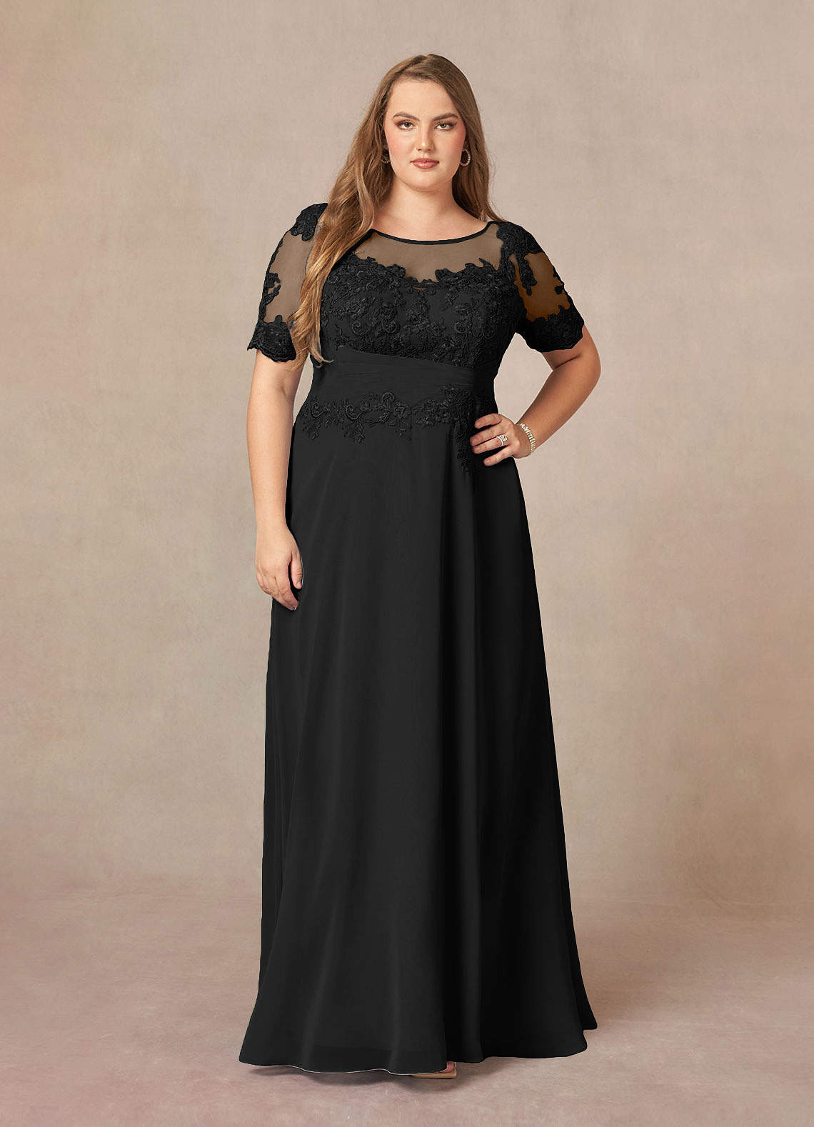 Azazie Raissa vestidos de madre de la novia Vestido de Negro de Gasa de Corte en A con Encaje image1