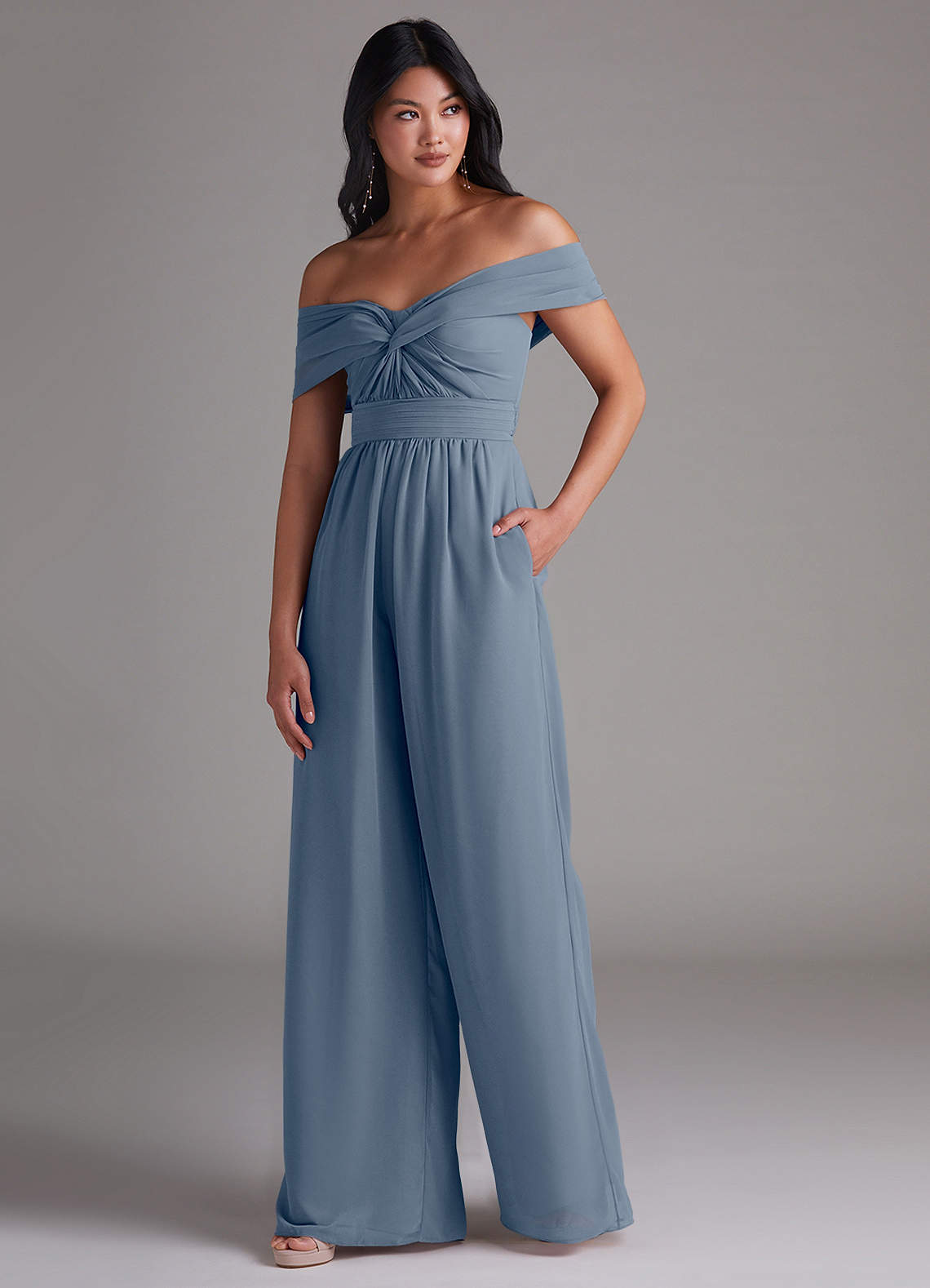 mexican modern dresses Elegante Embroidered Mexican Dress – Guaraxez