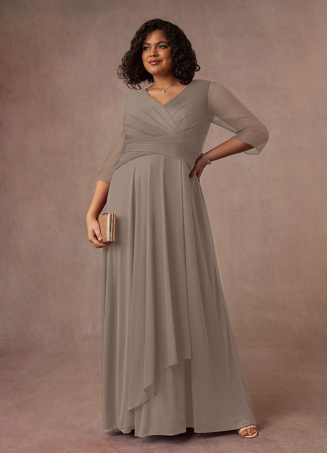 Azazie Annetta Mère de la mariée Robes Robe Trapèze en Maille Col en V à manches longues Taupe image1