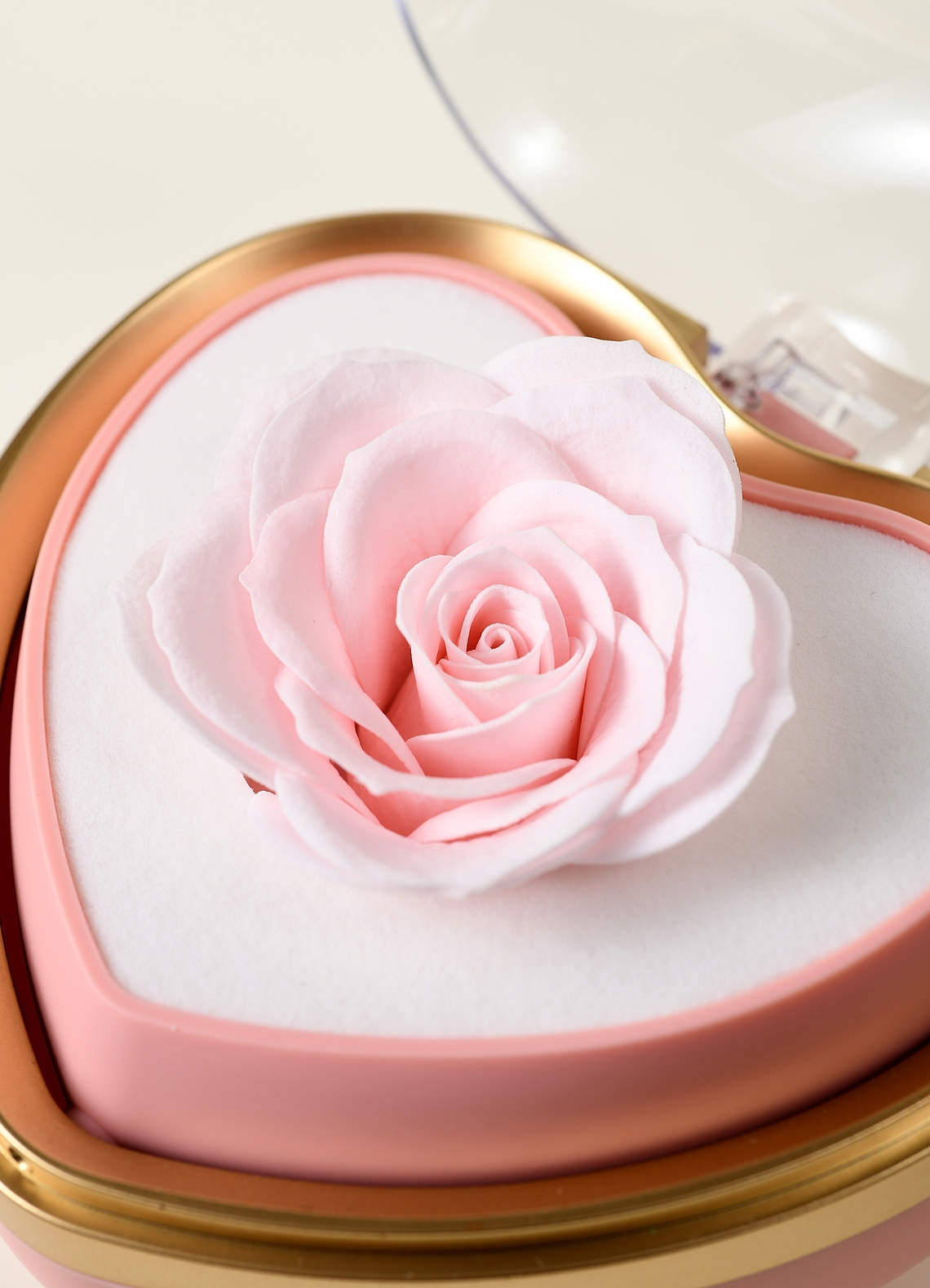 front Heart-Shaped Reversible Rose Jewelry Box
