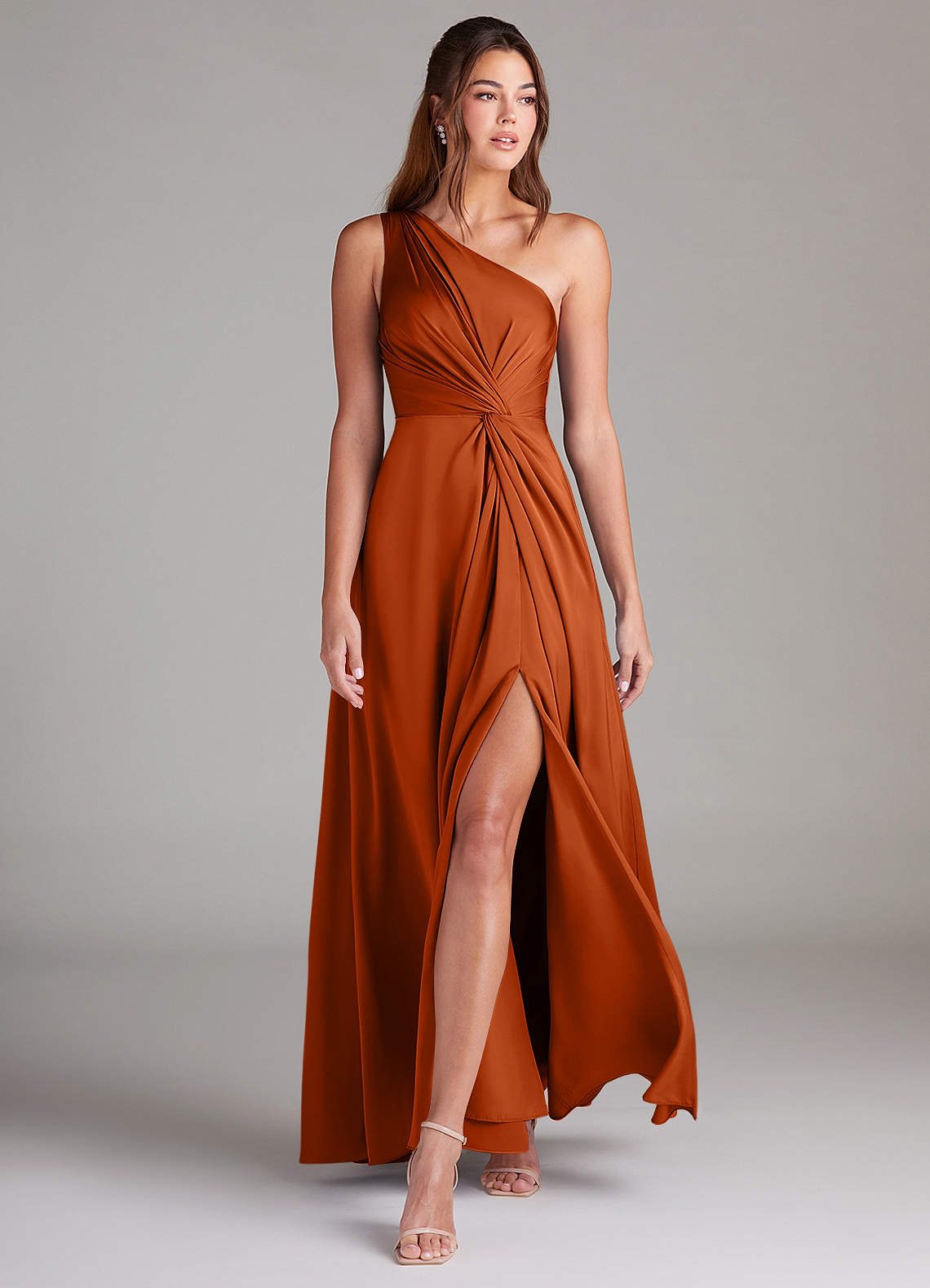 Azazie Brooke Vestidos de damas de honor Vestido de Naranja Quemada de Satén Elástico de Corte en A con Hombro unilateral image2