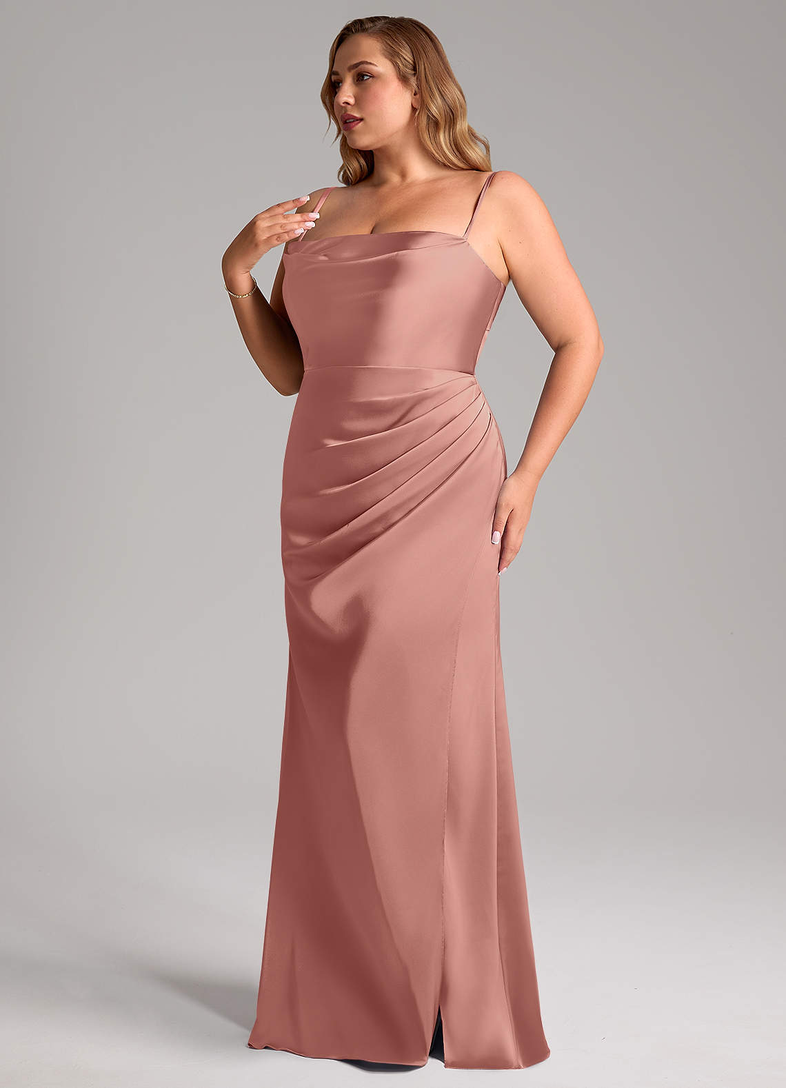 Azazie Leonis Vestidos de damas de honor Vestido de Rosetón de Satén Elástico de Corte Sirena Convertible con Plisado image11