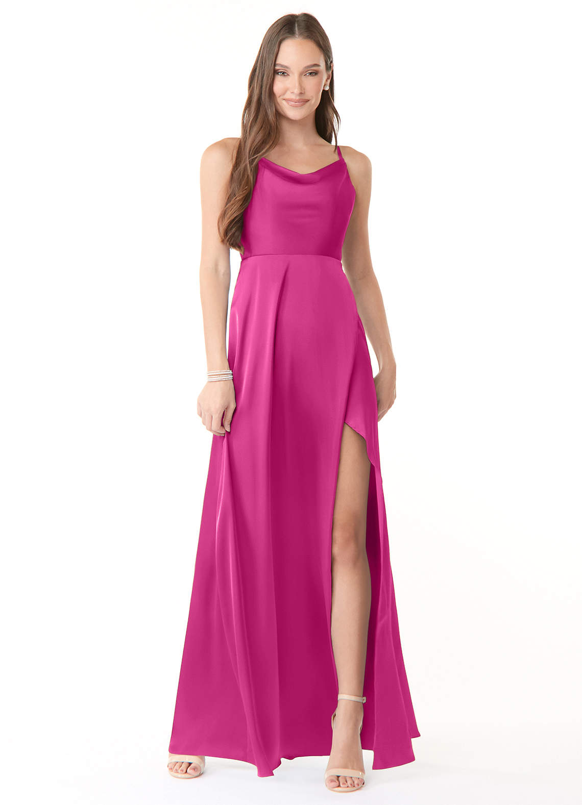Azazie Naomie Vestidos de damas de honor Vestido de Fucsia de Satén Elástico de Corte en A con Cuello V con abertura lateral image1