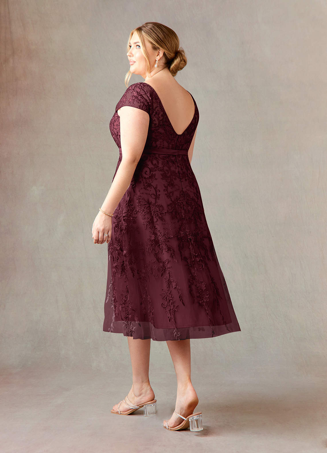 Azazie Sanna Vendita Finale Abito A-Line in Tulle in Pizzo con Scollo a U Burgundy Champagne image9