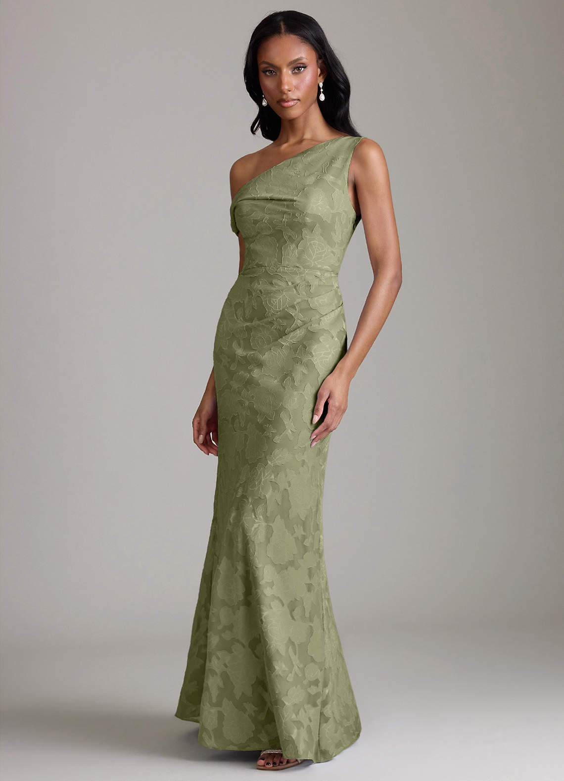 Azazie Emerson Vestidos de madrinha de casamento Vestido Pistache de Esgotamento Floral de sereia com Fora do ombro image4