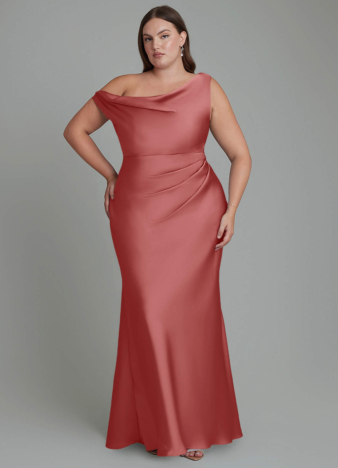 Azazie Emerson Jurken voor bruidsmeisjes Jurk van Stretch Satijn met Zeemeermin Off-shoulder Antieke Roos image1