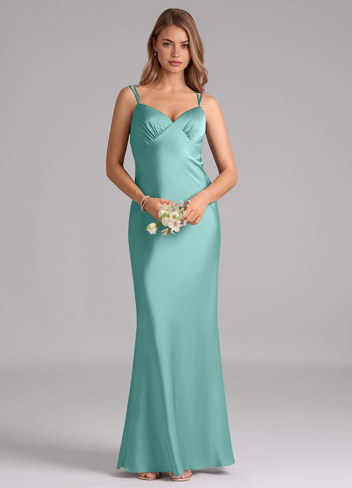 Azazie Suttona Vestidos de damas de honor Vestido de Aqua de Satén Elástico de Corte en A con Plisado image5