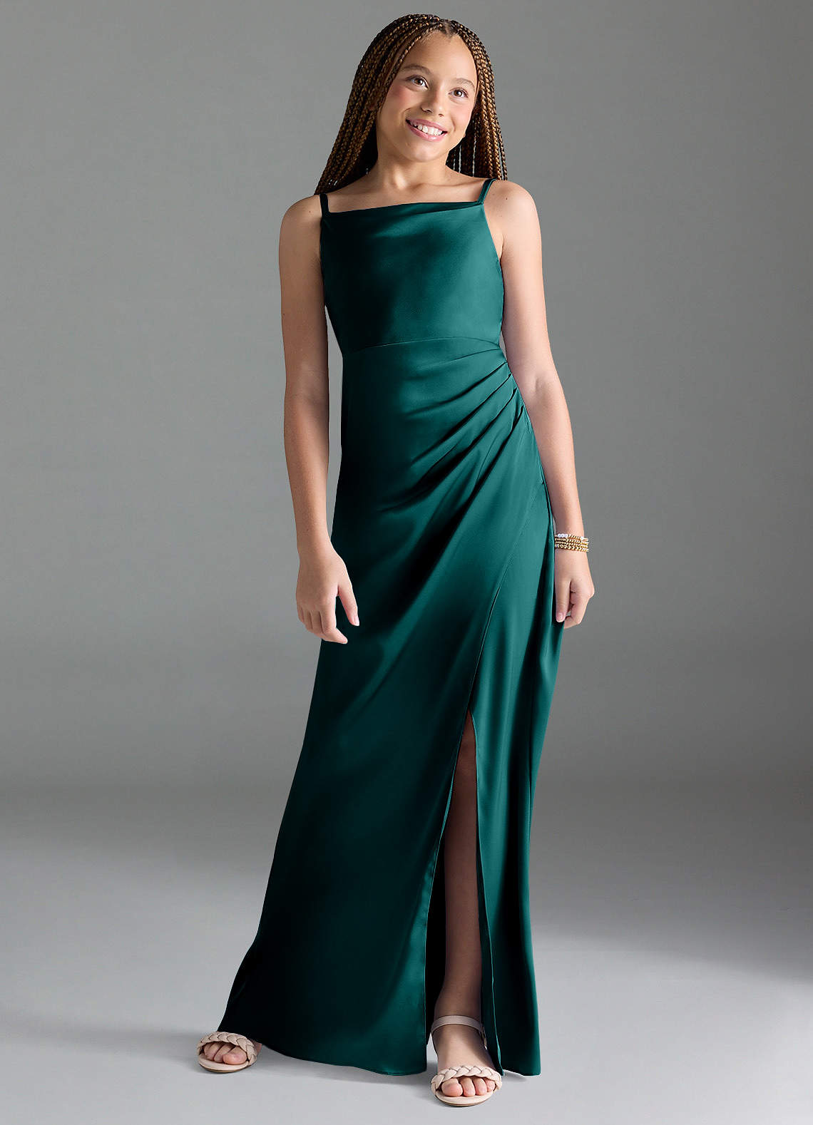 Azazie Leonis Junior Robe Trapèze en Satin extensible Plissée Paon image1