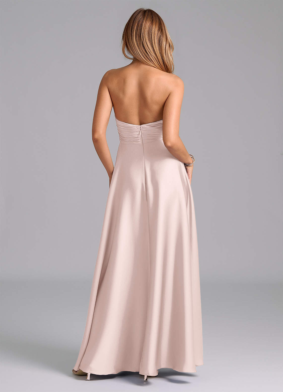 Azazie Tessie Vestidos de damas de honor Vestido de Rosa Rubor de Satén Elástico de Línea A con Plisado image1