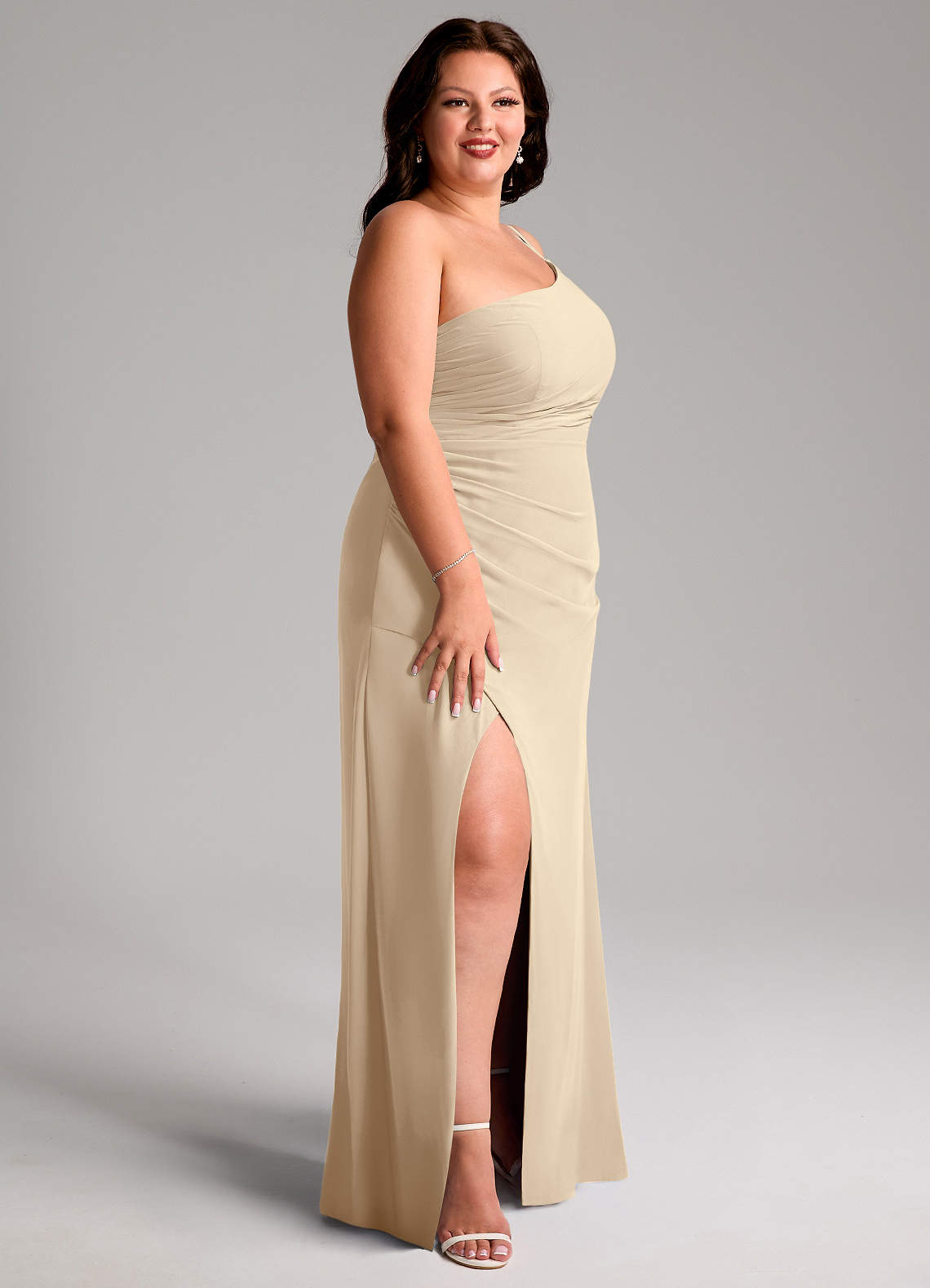 Azazie Eren Jurken voor bruidsmeisjes Jurk van Chiffon met Kolom One-Shoulder Champagne image11