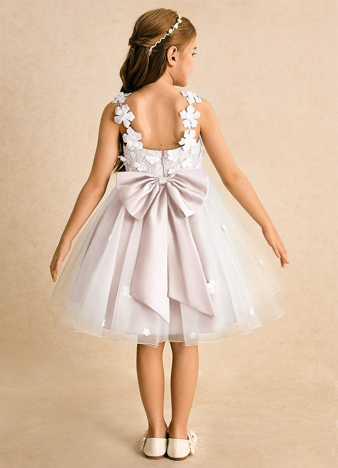 Azazie Junebug vestidos de niña de las flores Vestido de Marfil Pétalo De Rosa de Tul de Princesa con Encaje image1