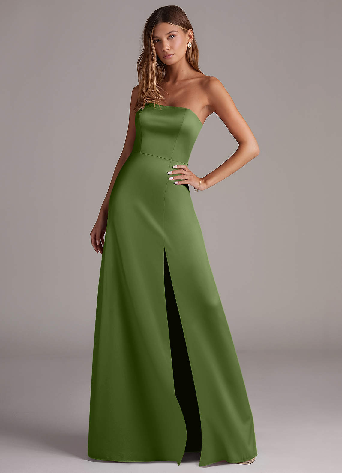 Azazie Wren Vestidos de damas de honor Vestido de Enebro de Satén Elástico de Corte en A Convertible con Sin tirantes image2