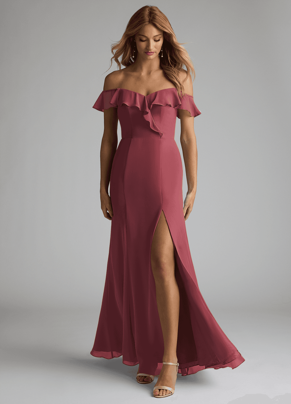 Azazie Sophie Vestidos de damas de honor Vestido de Merlot de Gasa de Corte en A Convertible con Vestidos sin tirantes image1
