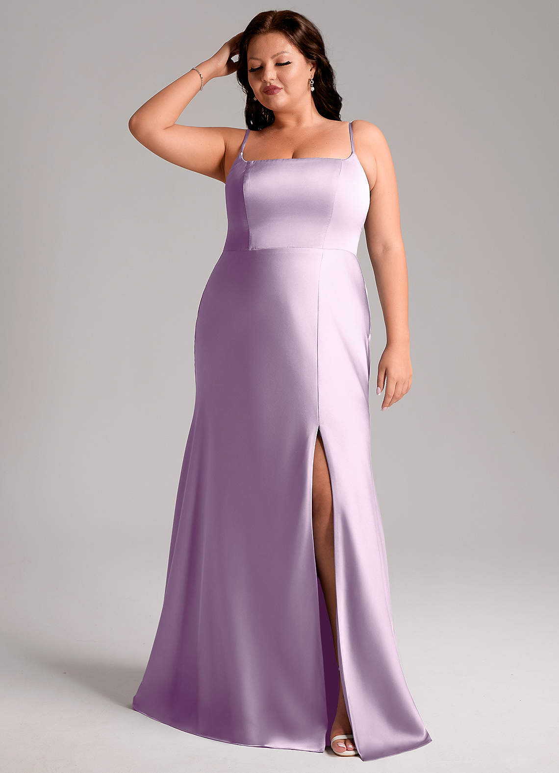 Azazie Lidia Vestidos de damas de honor Vestido de Lila Esmerilada de Satén Elástico de Corte Sirena con Corte Lateral image1