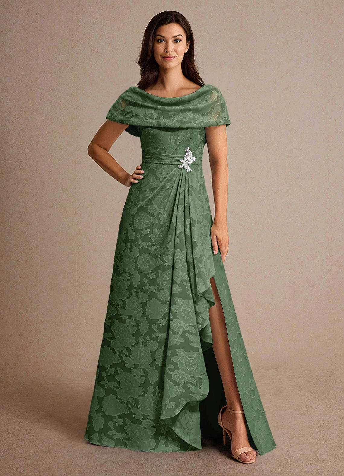 Azazie Branford vestidos de madre de la novia Vestido de Eucalipto de Devorado Floral de Corte En A con Plisado image1