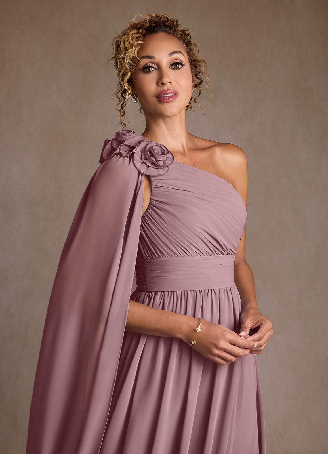 Azazie Lancaster Mère de la mariée Robes Robe Trapèze en Mousseline de soie Une épaule Rose Poussiéreuse image3