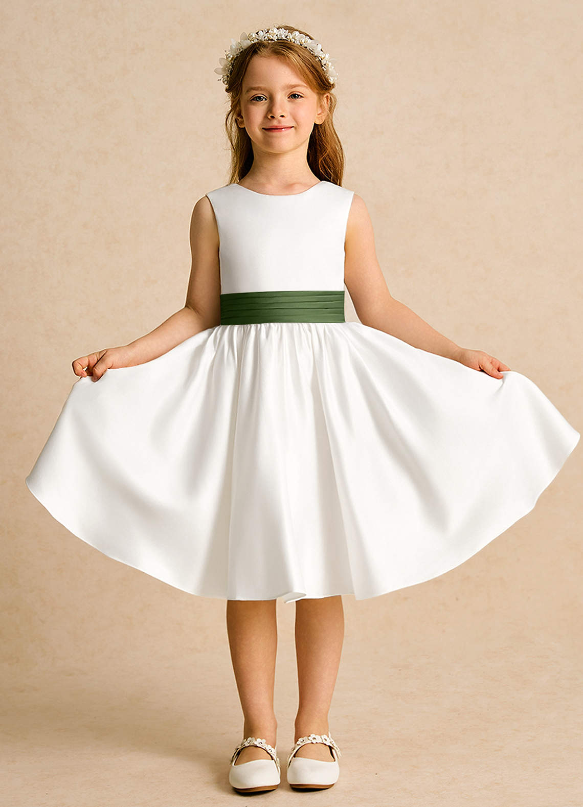 Azazie Sosie vestidos de niña de las flores Vestido de Marfil Oliva de Satin Mate de Corte en A con Plisado image1