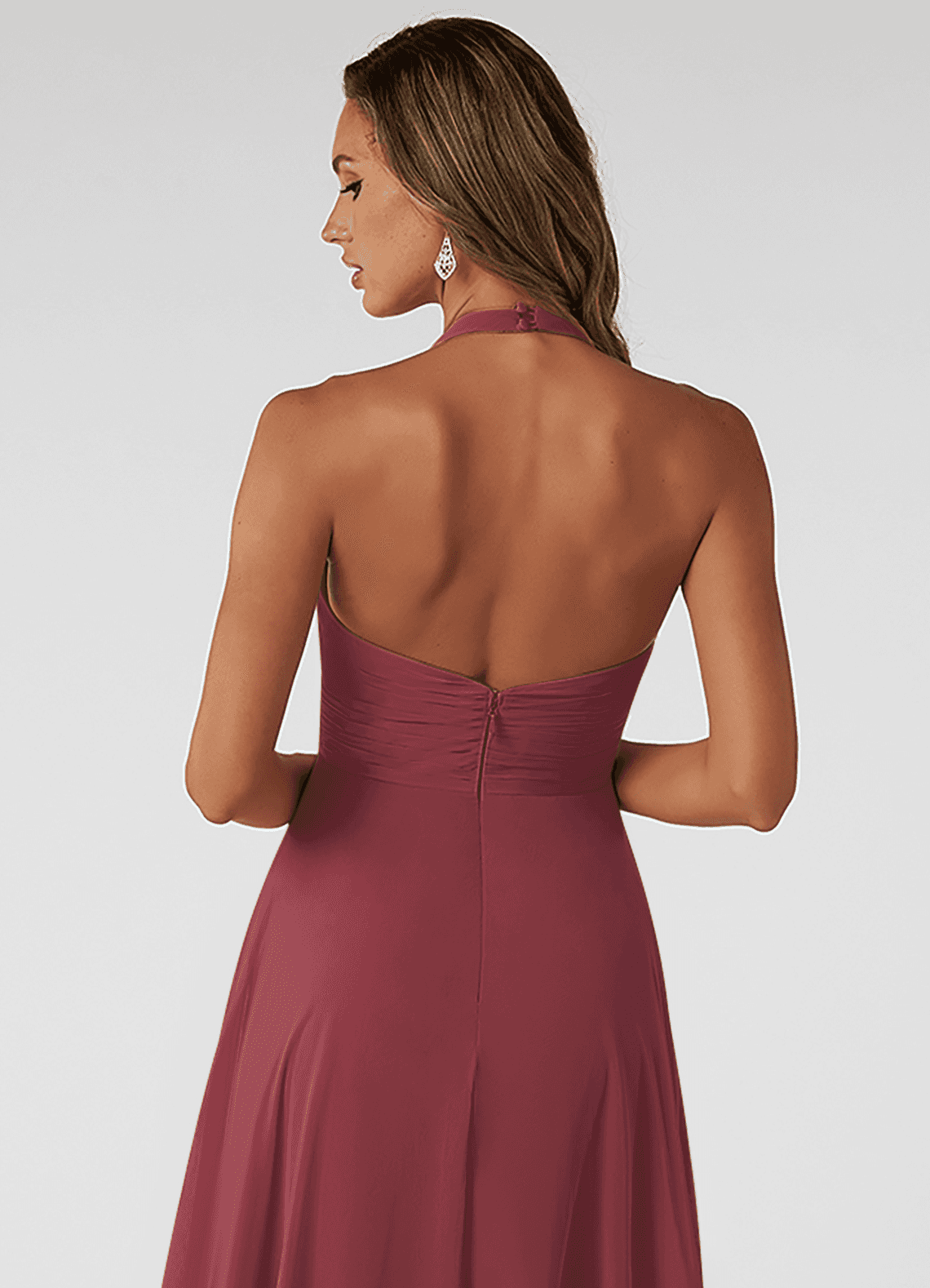 Azazie Tessie Vestidos de damas de honor Vestido de Merlot de Gasa de Corte en A con Cuello en V plisado image3