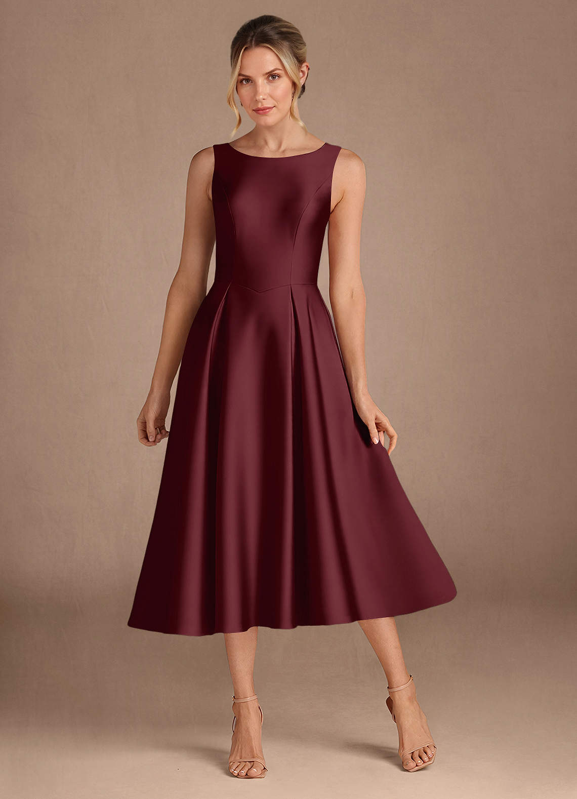 Azazie Fulton Abiti per la Madre della Sposa Abito A-Line in Raso Elasticizzato Plissettato Cabernet image1