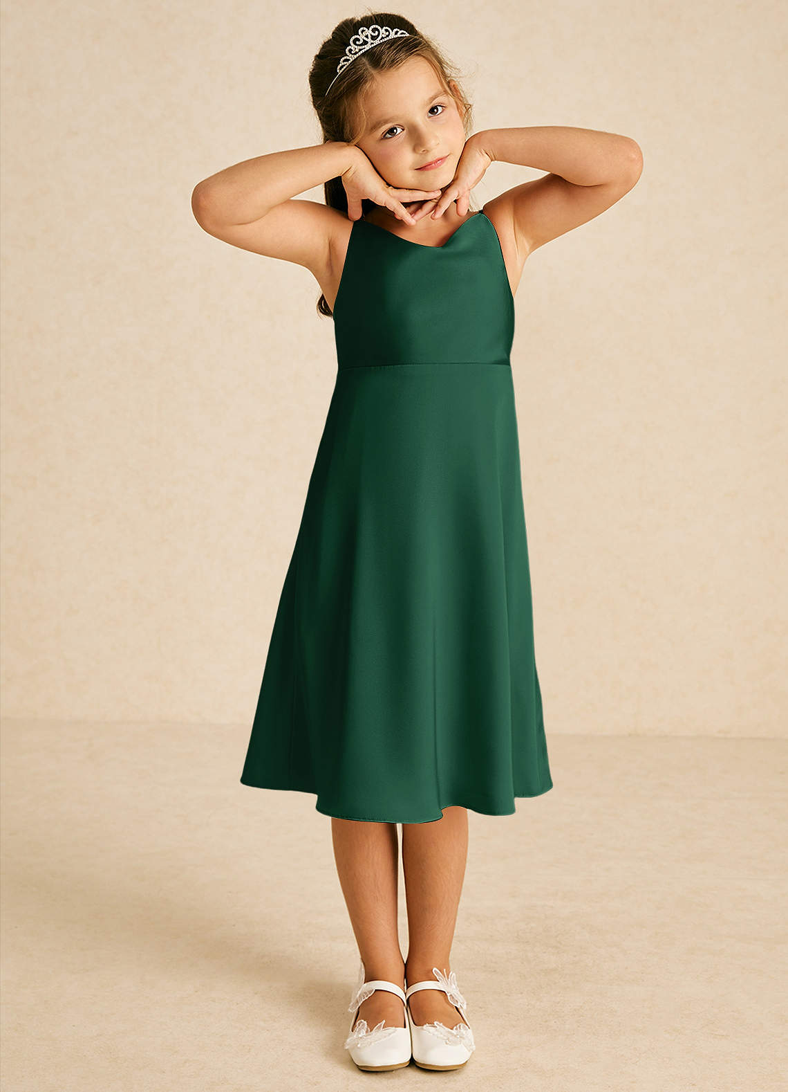 Azazie Zuzu vestidos de niña de las flores Vestido de Verde Oscuro de Satén Elástico de Corte En A con Tirante Espagueti image1