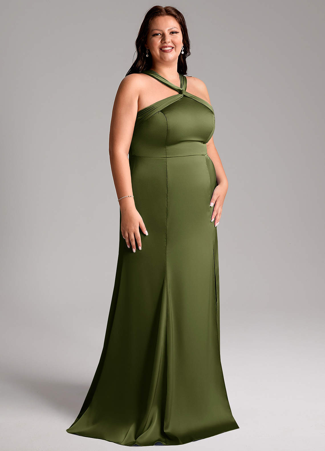 Azazie Rue Vestidos de madrinha de casamento Vestido Oliva de Cetim elástico de sereia com Plissado image11