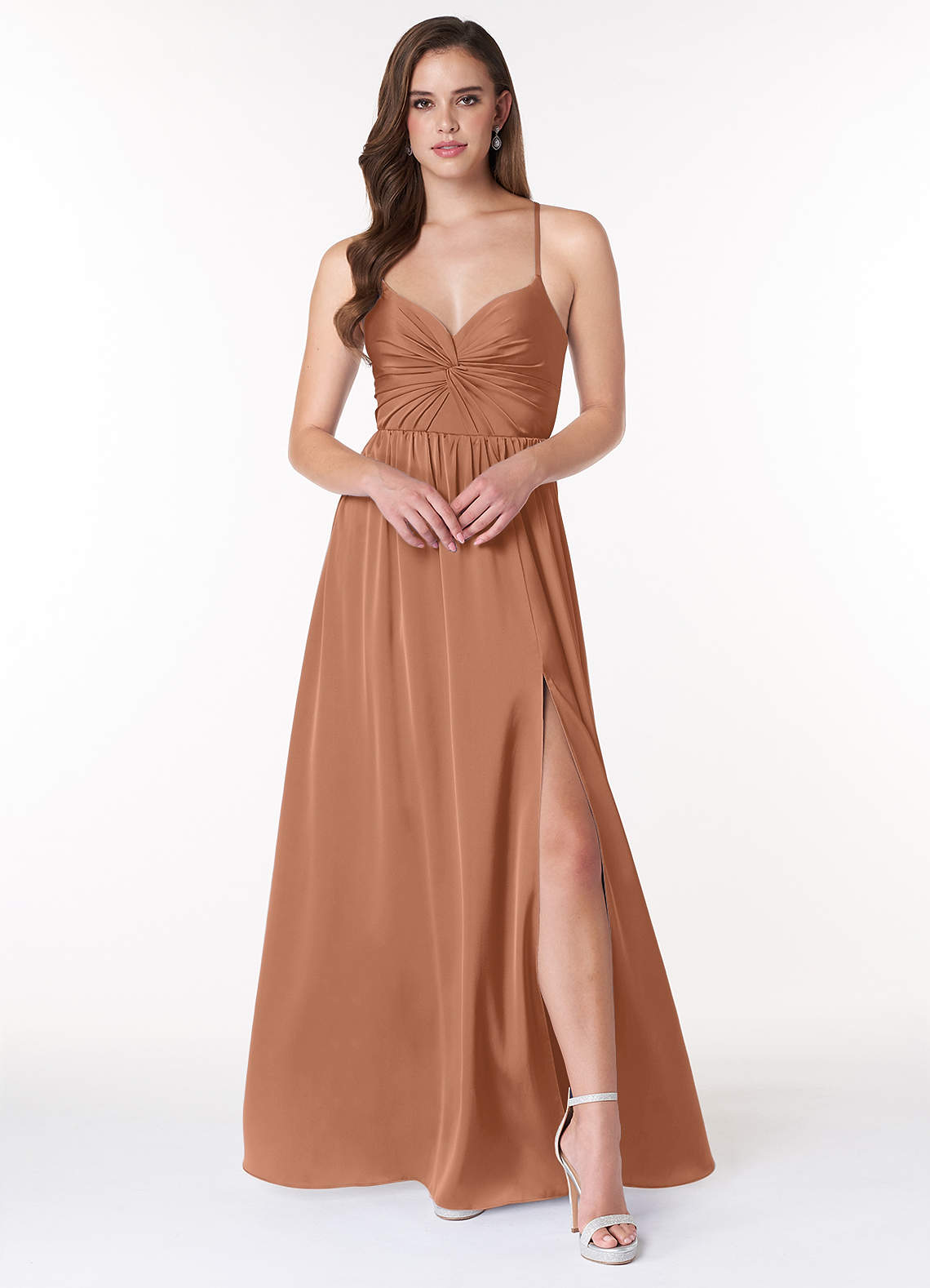 Azazie Raya Vestidos de damas de honor Vestido de Bronceador de Satén Elástico de Corte en A con Cuello en V Plisado image1