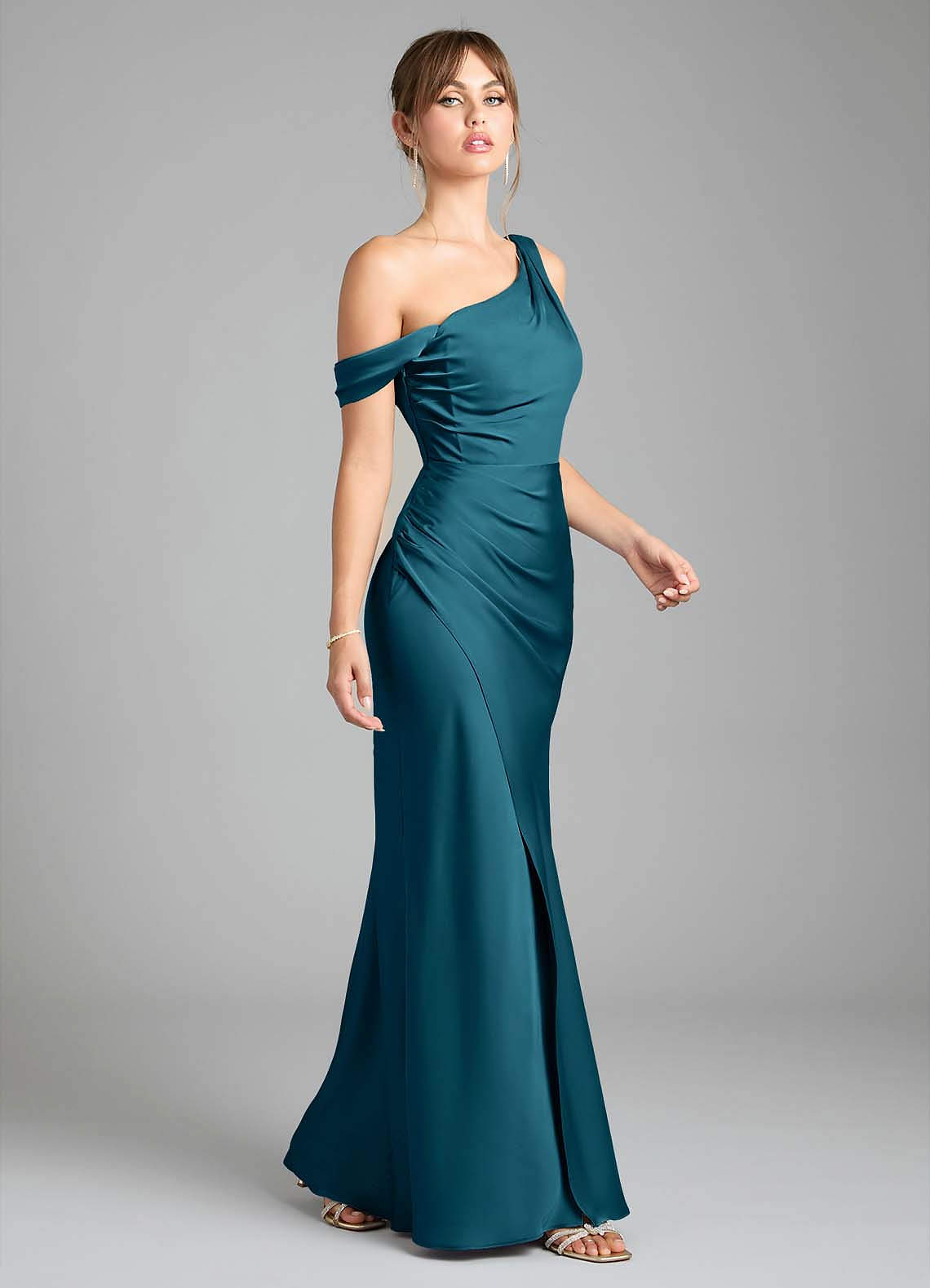 Azazie Madelyn Jurken voor bruidsmeisjes Converteerbaar Jurk van Stretch Satijn met Zeemeermin One-Shoulder Inkt Blauw image4