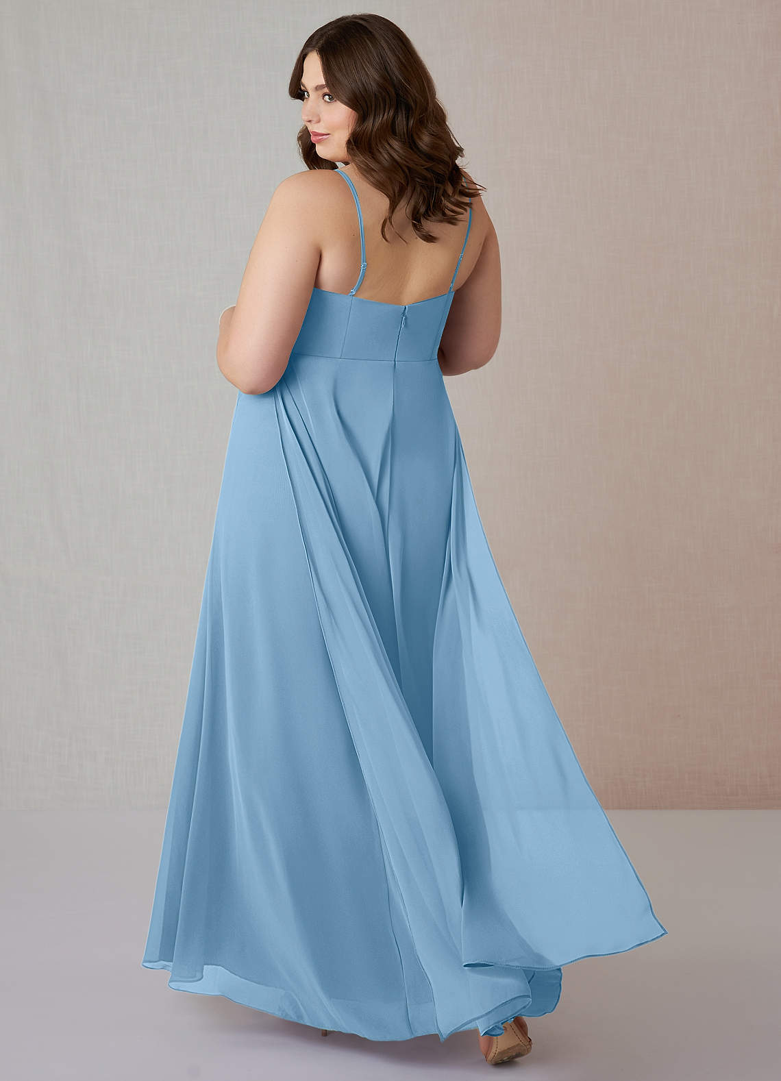 emerald blue bridesmaid dresses A Boho Wedding with Emerald Green Bridesmaid Dresses