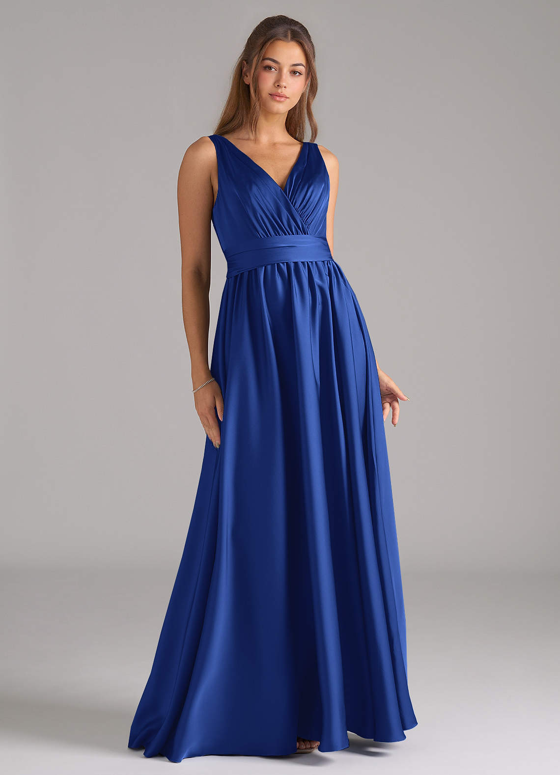 Azazie Kora Vestidos de damas de honor Vestido de Azul Real de Satén Elástico de Corte en A con Plisado image1