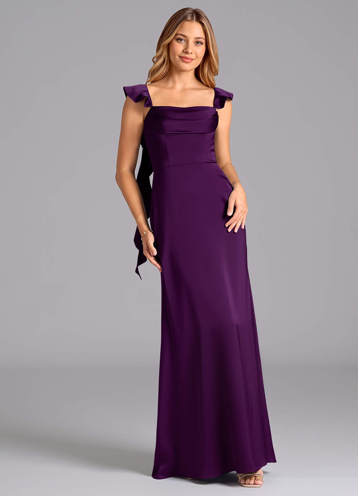 Azazie Adi Robes de demoiselle d'honneur Robe Trapèze en Satin extensible Plissée Grain De Raisin image1