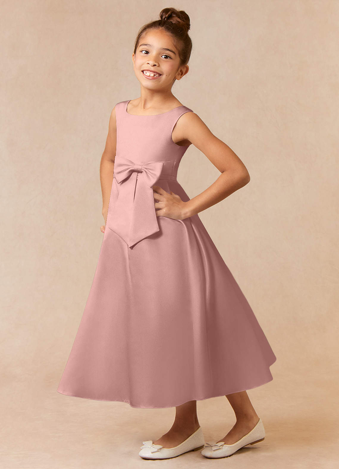 Azazie Lindy Blumenmädchenkleider A-Linie Plissee Matte Satin Kleid Roségold image1