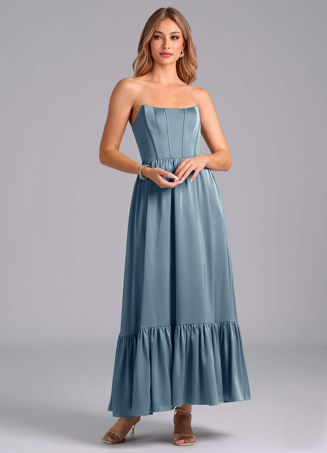 Azazie Leilana Robes de demoiselle d'honneur Robe Trapèze en Satin extensible Corset Bleu Poussiéreux image1