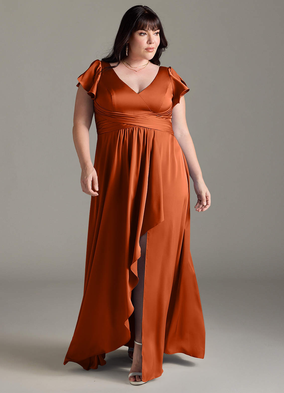 Azazie Omari Robes de demoiselle d'honneur Robe Trapèze en Satin extensible Orange Brûlée image1
