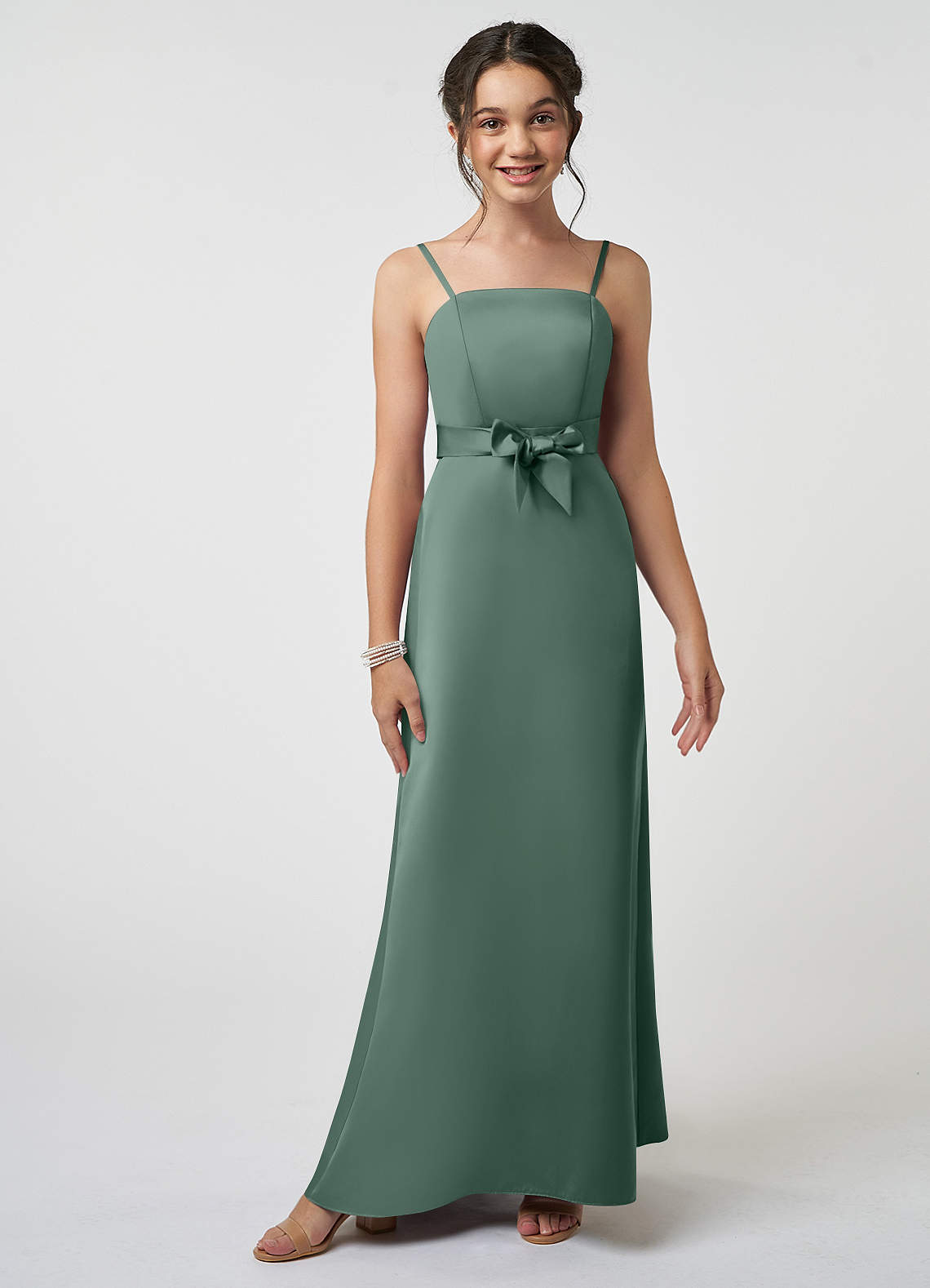 Azazie Anina Junior Robe Trapèze en Satin extensible Arc Eucalyptus image1