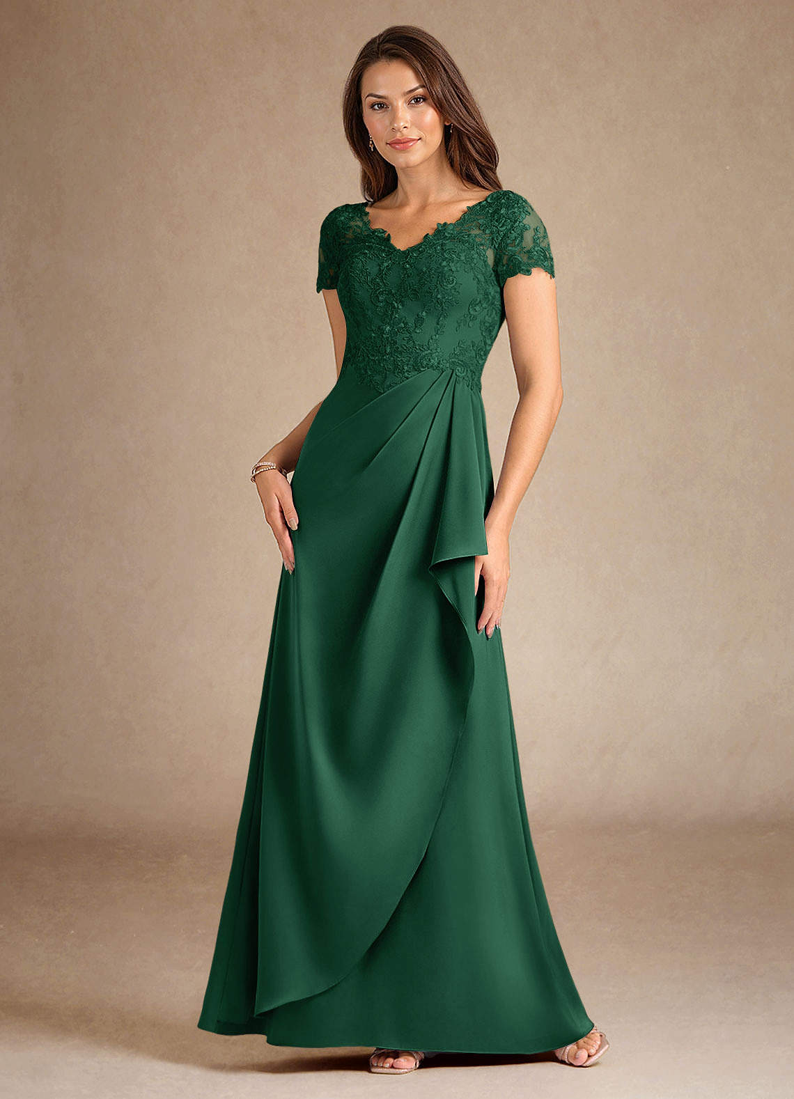 Azazie Santa Ana vestidos de madre de la novia Vestido de Verde Oscuro de Satén Elástico de Corte En A con Encaje image3