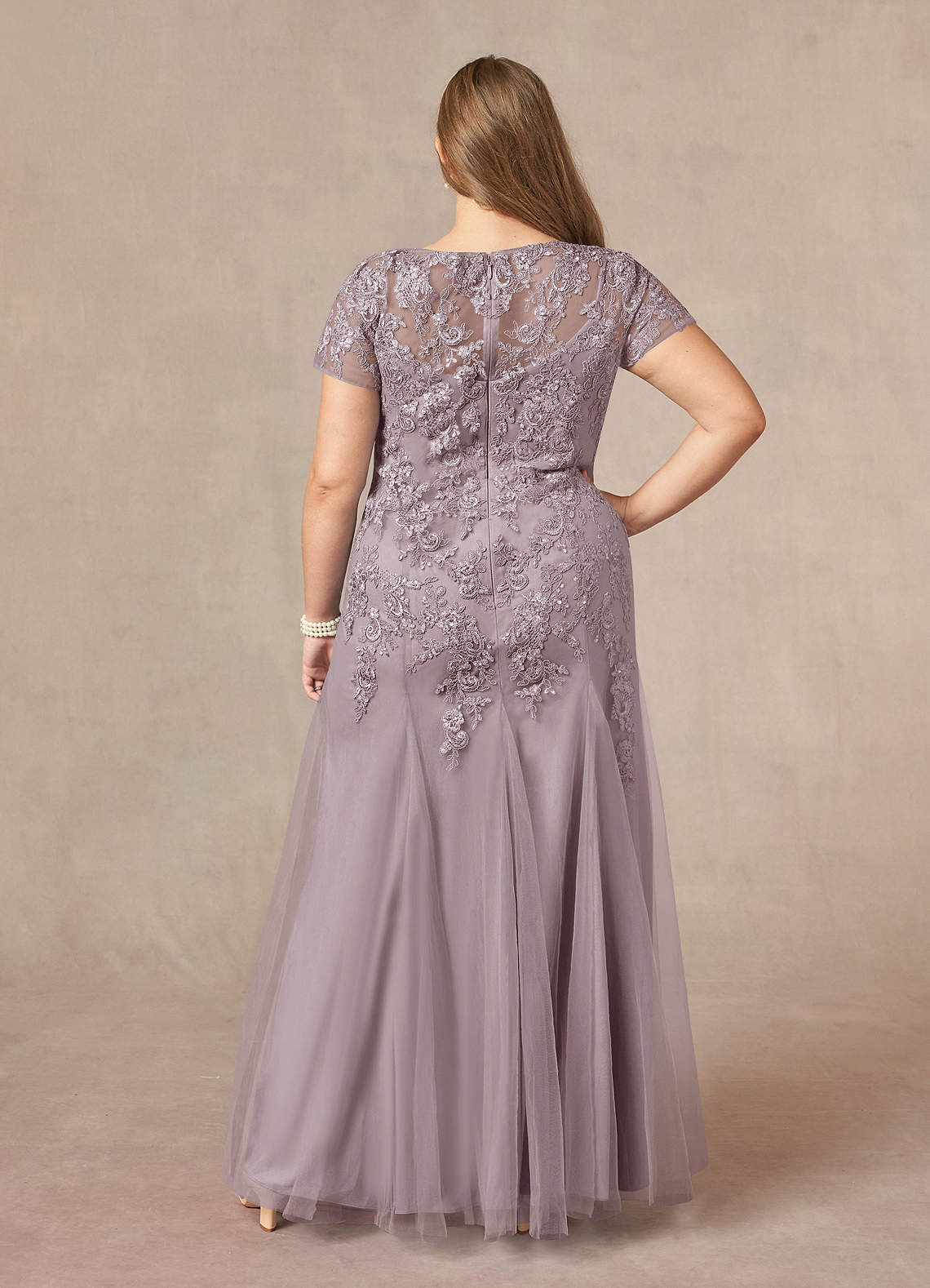 Azazie Laurie Venta Final Vestido de Taupe de Tul de Corte Sirena con Scoop Lentejuelas image9