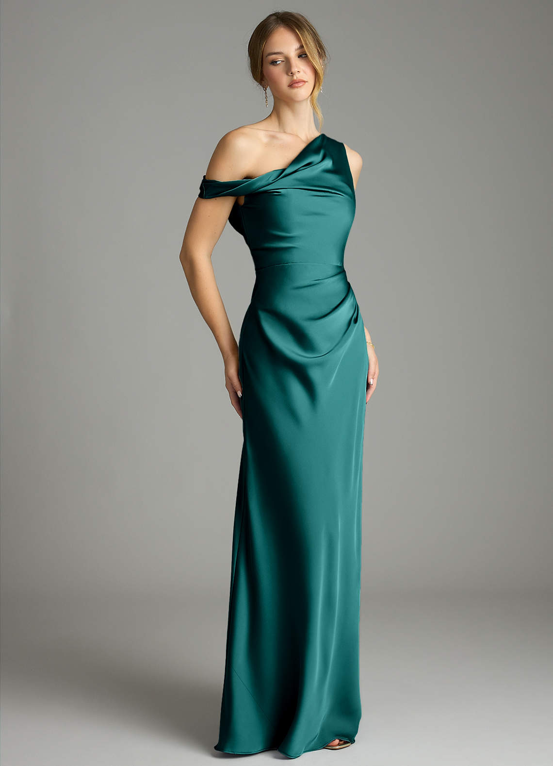 Azazie Emerson Vestidos de damas de honor Vestido de Pavo Real de Satén Elástico de Corte Sirena con Vestidos sin tirantes image4