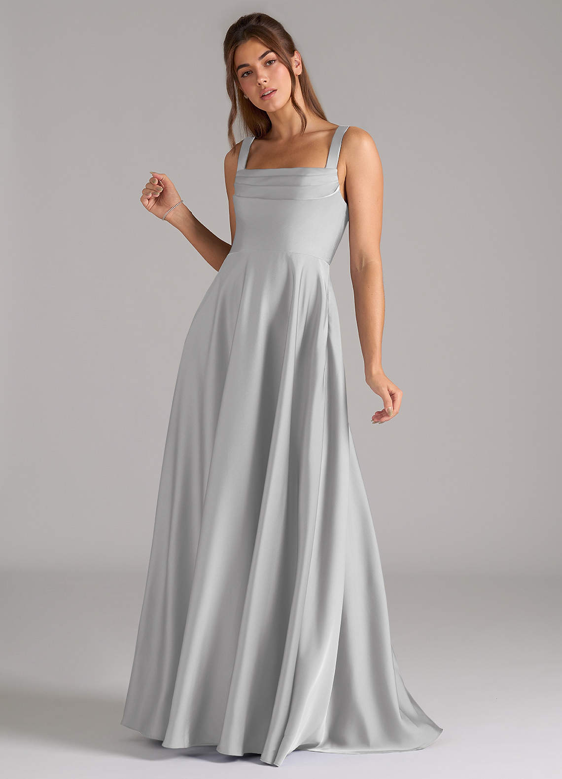 Azazie Shaude Brudepigekjoler En streg Plisseret Stræk satin Gulv-længde Kjole image4