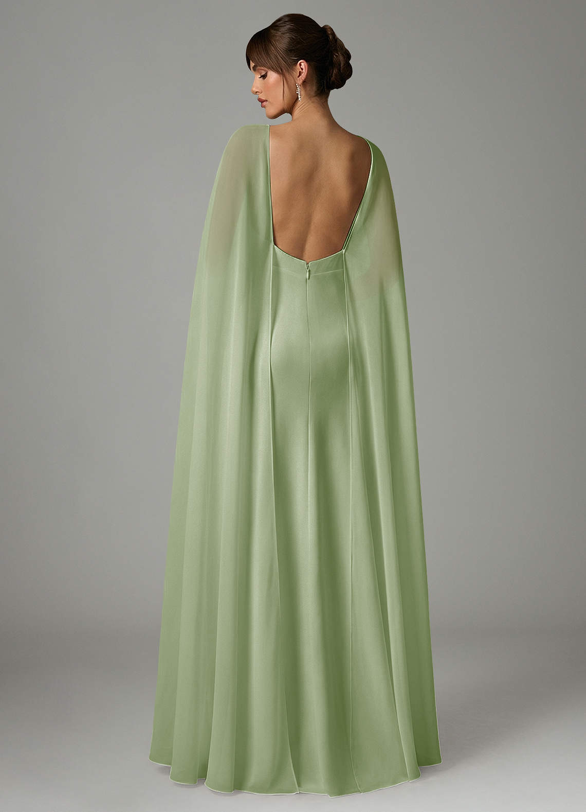 Azazie Stefania Robes de demoiselle d'honneur Robe Trapèze en Satin extensible Vert Sauge image3