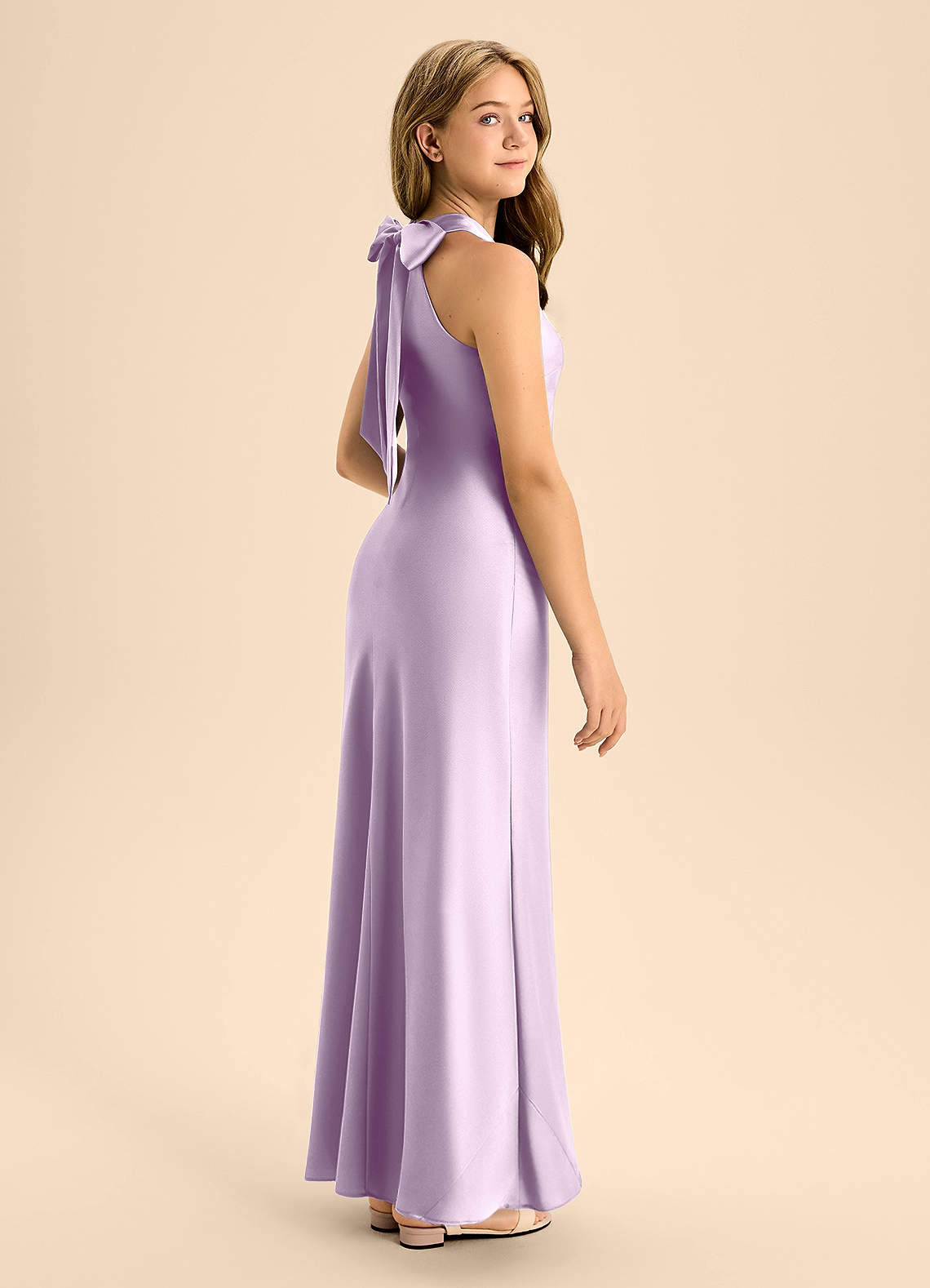 Azazie Doretta Junior Vestido de Lila Esmerilada de Satén Elástico de Corte En A con Plisado image1