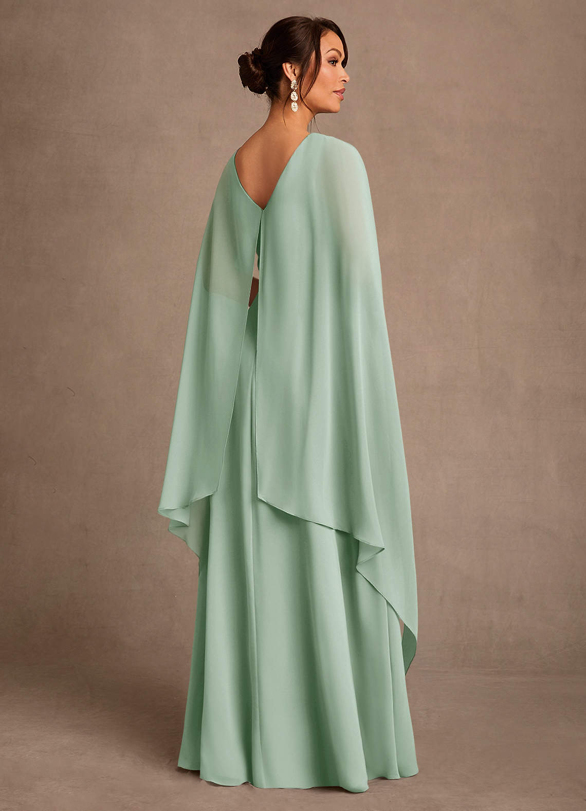 Azazie Liddie Mère de la mariée Robes Robe Trapèze en Mousseline de soie Plissée Agave image2