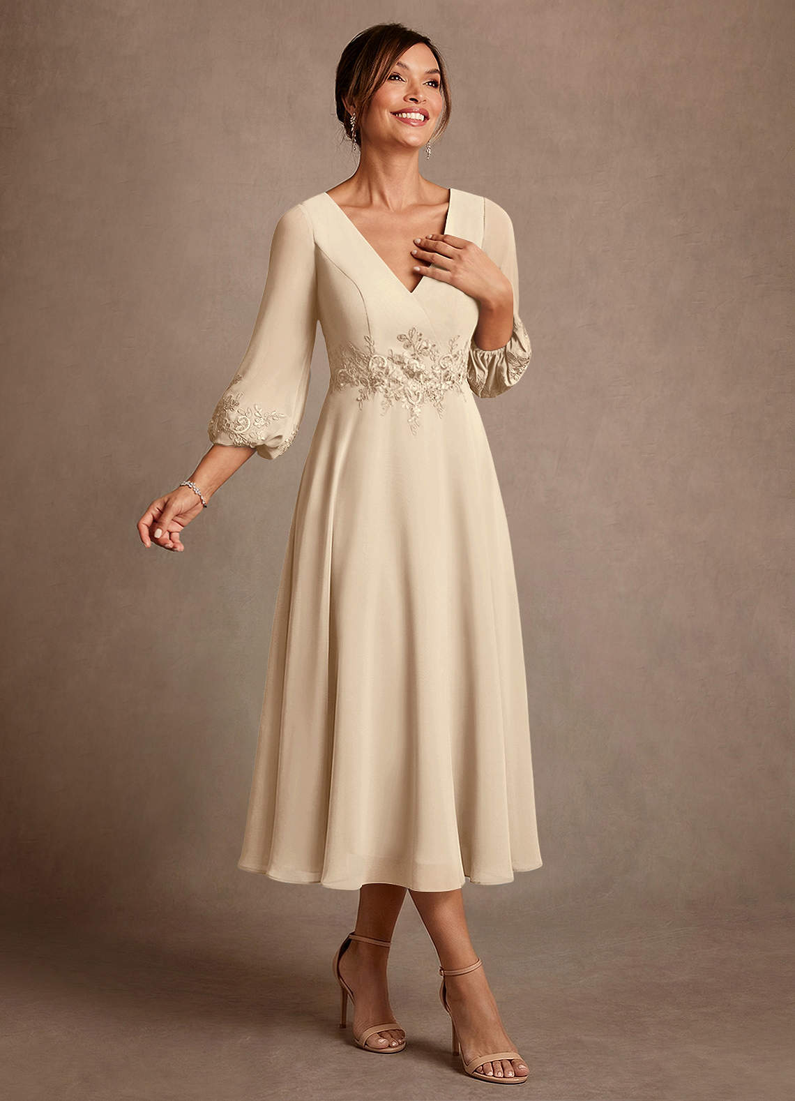 Azazie Ana Vestidos para mãe da noiva Vestido Champanhe de Chiffon de Linha A com Renda image1