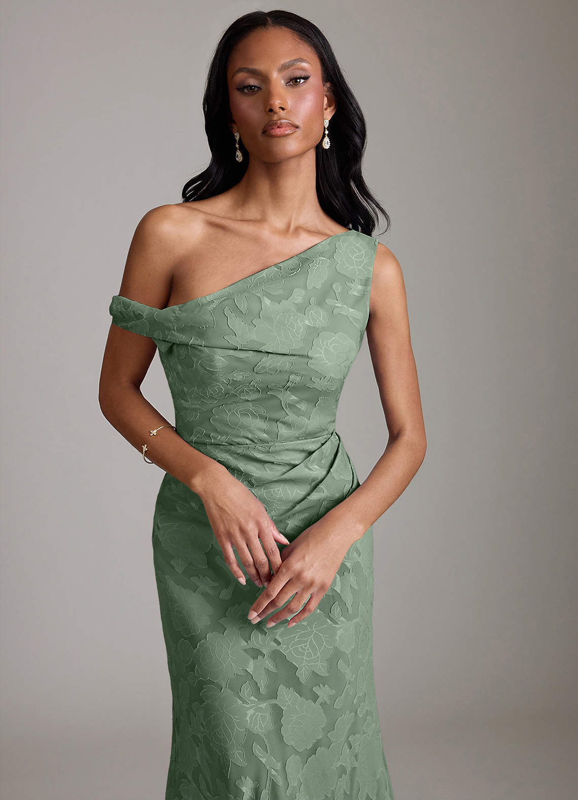 Azazie Emerson Vestidos de damas de honor Vestido de Matcha de Devorado Floral de Corte Sirena con Vestidos sin tirantes image1