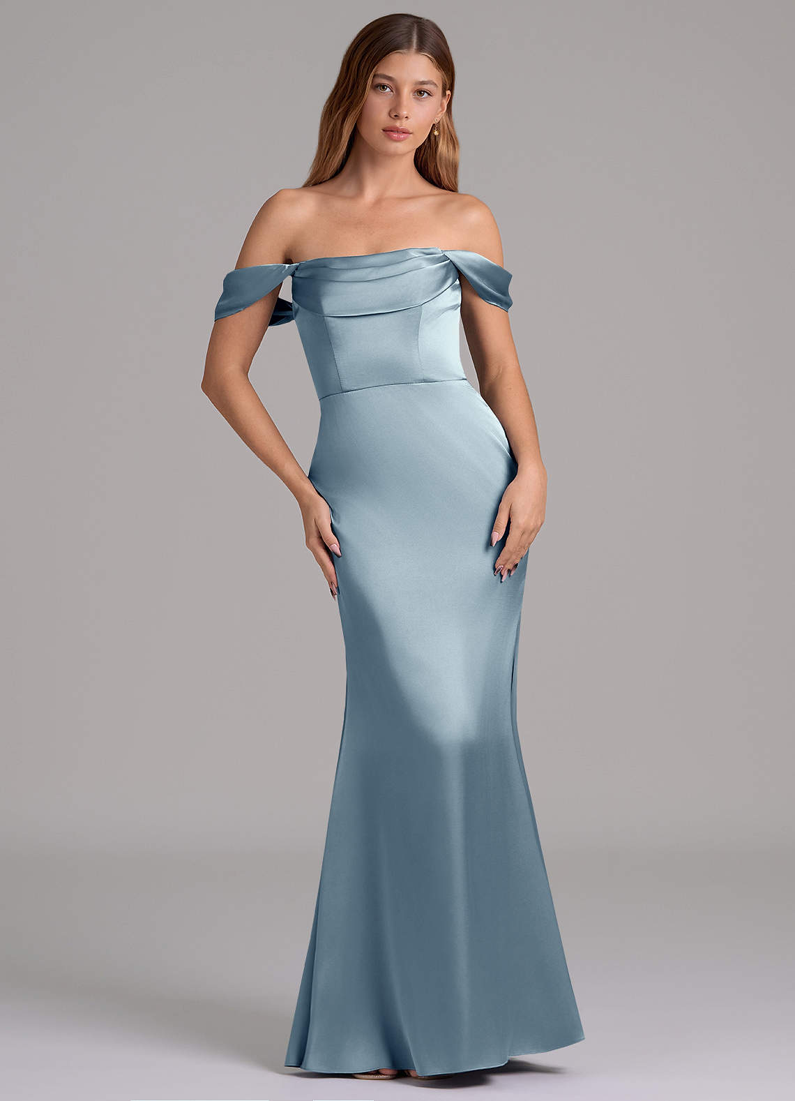 Azazie Miley Vestidos de madrinha de casamento Vestido Azul Empoeirado de Cetim elástico de sereia com Fora do ombro image2