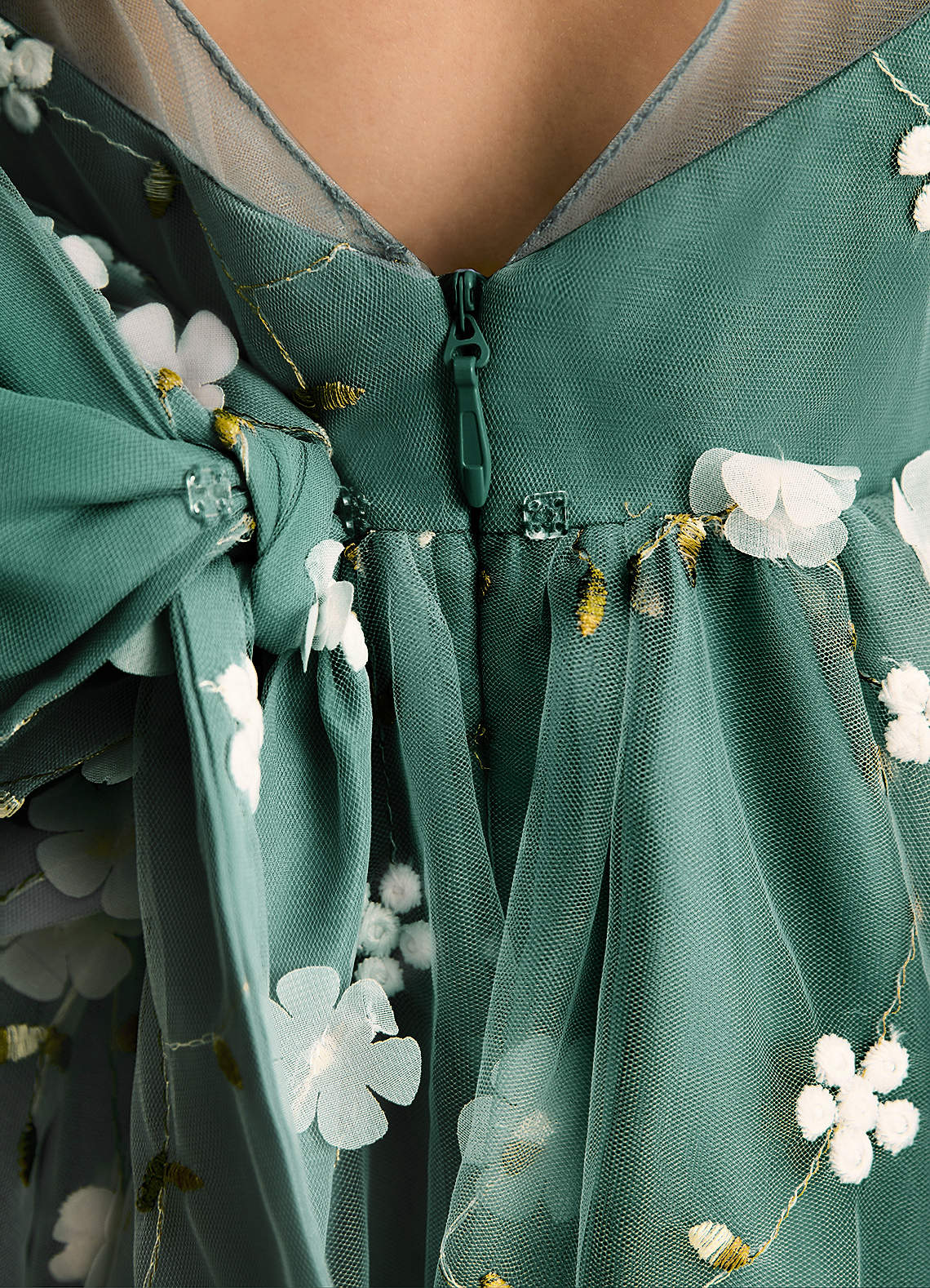 Azazie Elowen Flower Girl Dresses Emerald A-Line Sweetheart Neckline Lace Dress image6