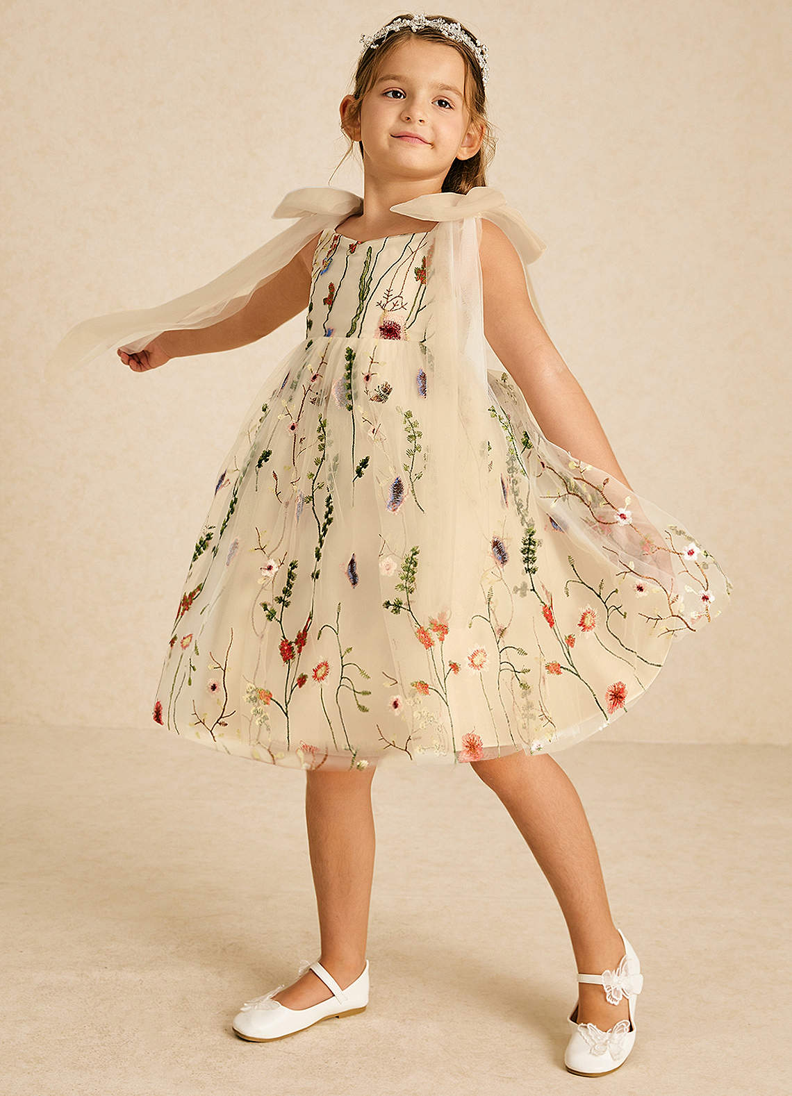 Lovely Lace Tulle A-line Flower Girl Dresses With Bow
