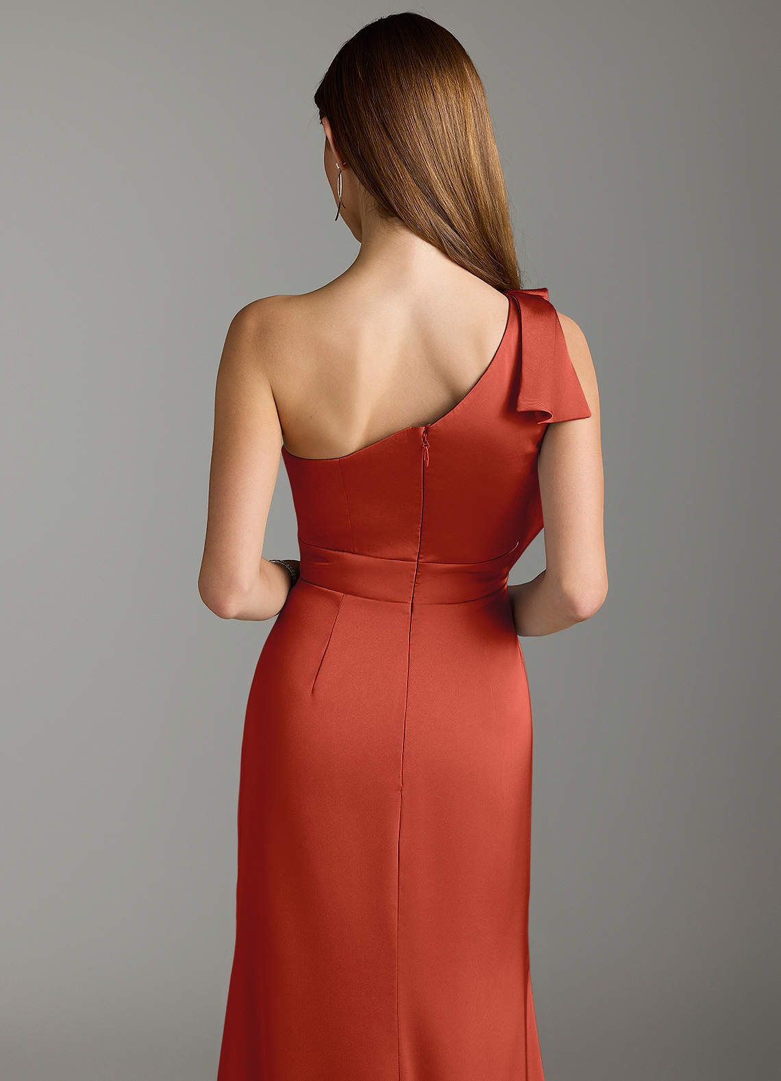 Azazie Rinna Vestidos de damas de honor Vestido de Óxido de Satén Elástico de Corte Sirena con Volante image6